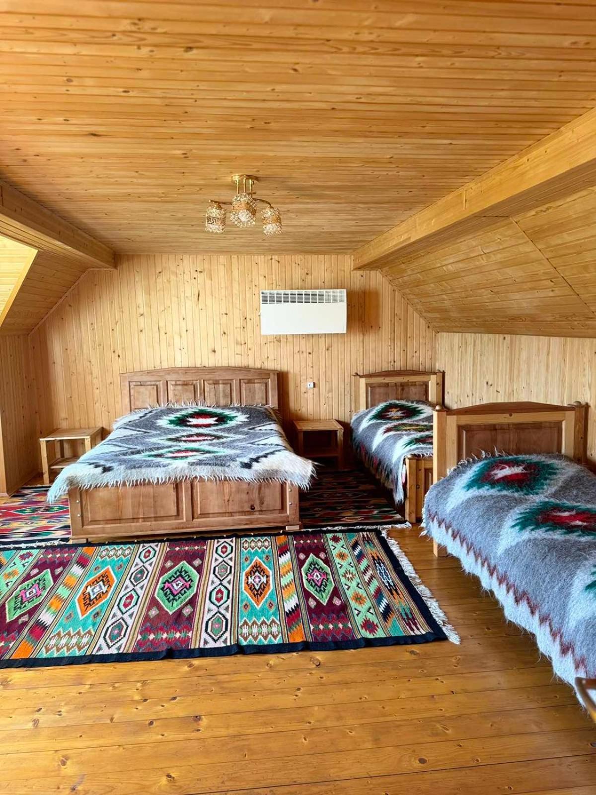 Садиба Кичера Petrashi Buitenkant foto